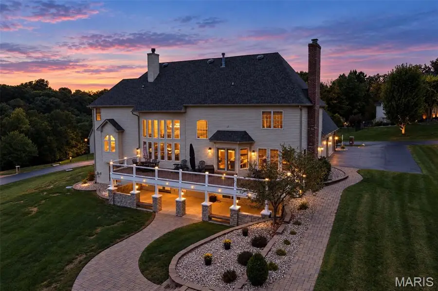 2817 Christopher Bluffs Lane, Saint Louis, MO 63129 - #3