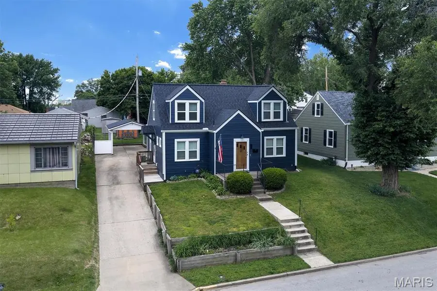1123 Pike Street, Saint Charles, MO 63301 - #3
