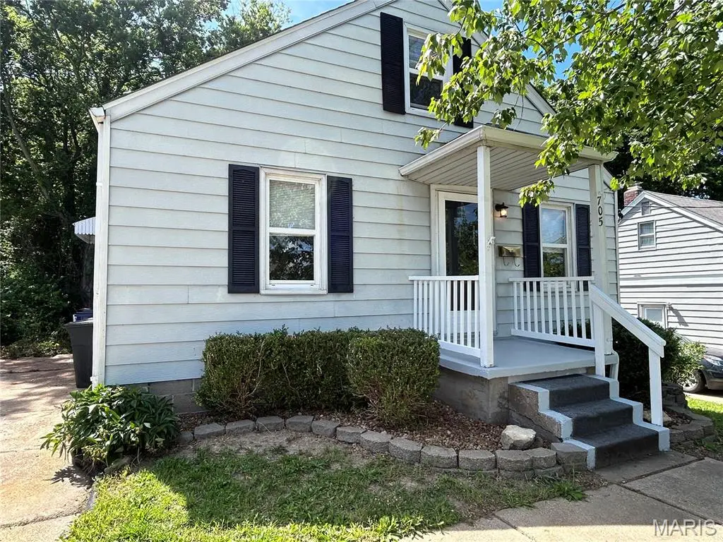 705 Clay Street, Washington, MO 63090 - #1