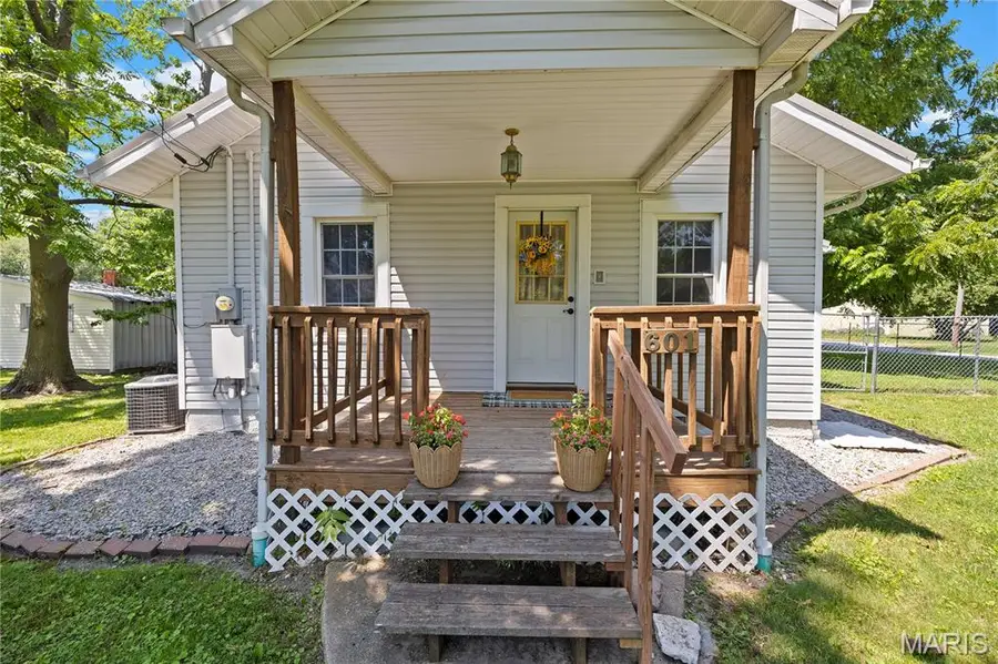 601 W Hamilton Street, Bunker Hill, IL 62014 - #2
