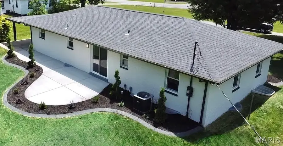 722 E Us Highway 40, Troy, IL 62294 - #3