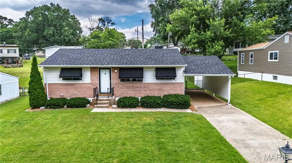 4276 Snelson Drive, Saint Louis, MO 63129 - #1