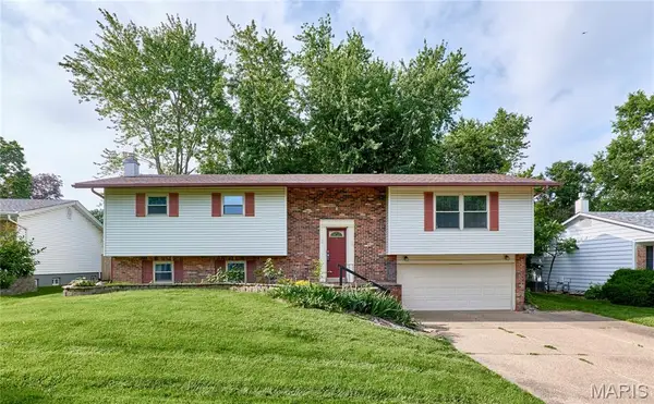 22 Heather Drive, St Peters, MO 63376