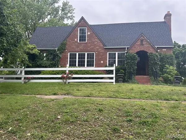 402 S 5th Street, De Soto, MO 63020