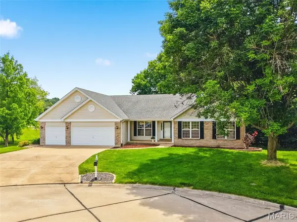 4 Sanborn Valley Court, St Peters, MO 63376