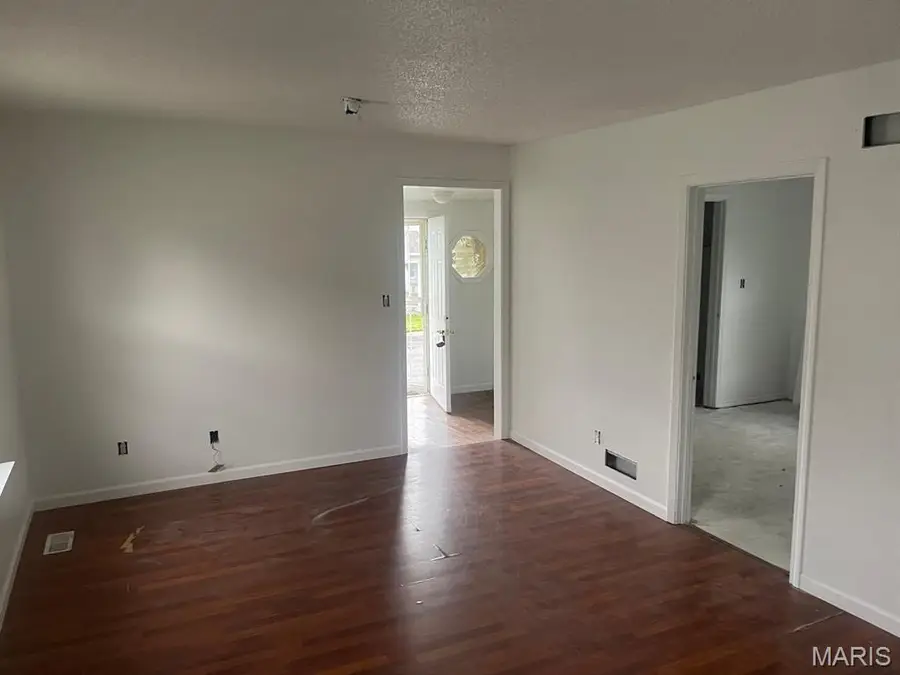 111 Kingshighway, East Alton, IL 62024 - #2