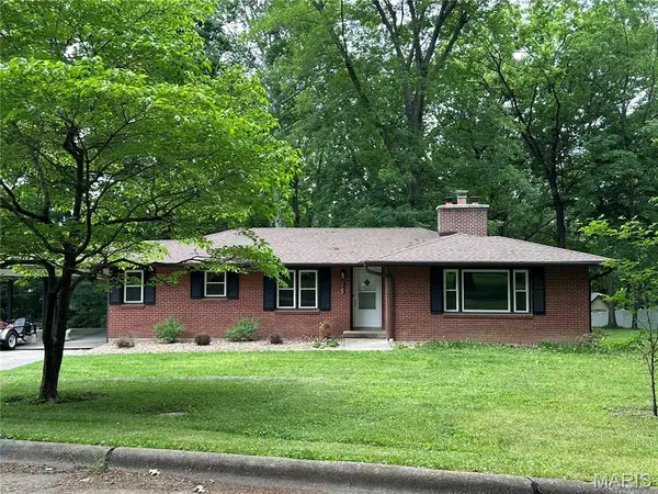 943 Shady Lane, Jackson, MO 63755