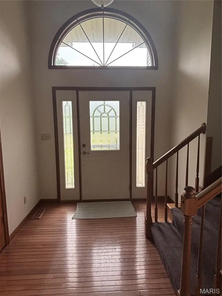 1366 Stowe Avenue, Greenville, IL 62246 - #3