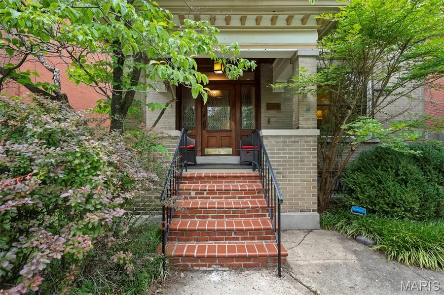 3655 Hartford Street, Saint Louis, MO 63116 - #3