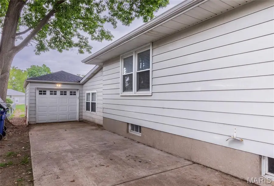 4033 Weber Road, Saint Louis, MO 63123 - #3