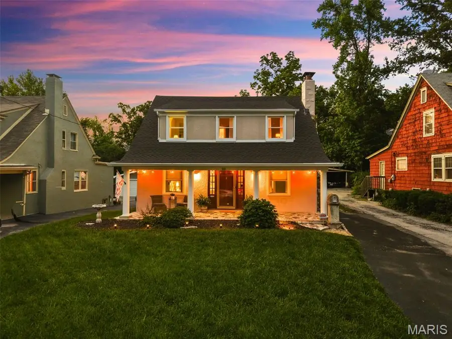 639 Newport Avenue, Webster Groves, MO 63119 - #2