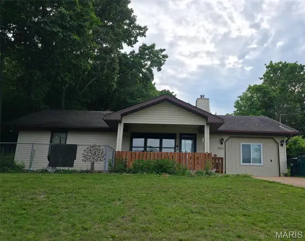 8524 Lake Drive, Cedar Hill, MO 63016