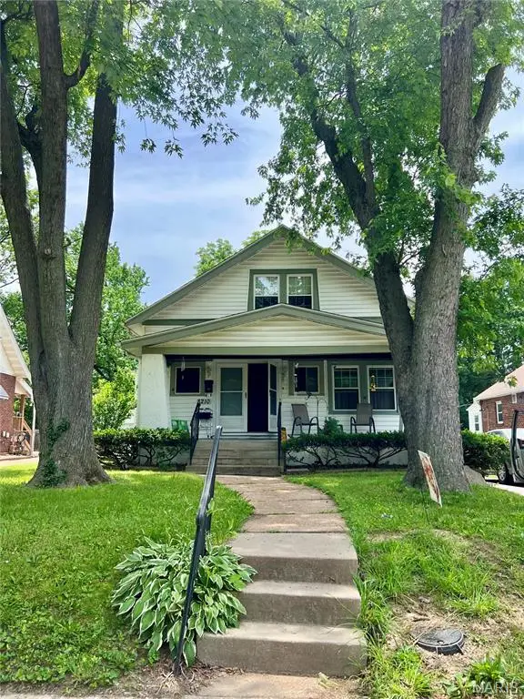 8210 Buchanan Avenue, Saint Louis, MO 63114 - #1
