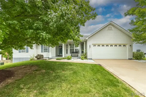 306 Grand Oaks Court, Wentzville, MO 63385