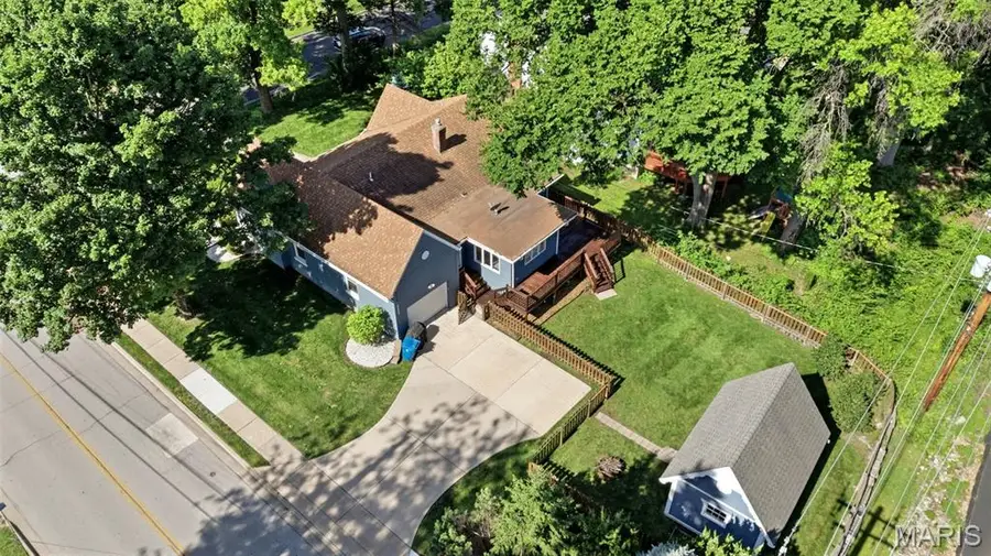 895 Brookside Drive, Saint Louis, MO 63122 - #3