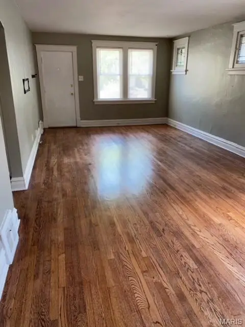 7602 Alicia Avenue, Saint Louis, MO 63143 - #2