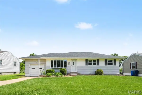 245 Jeanette Drive, Florissant, MO 63031