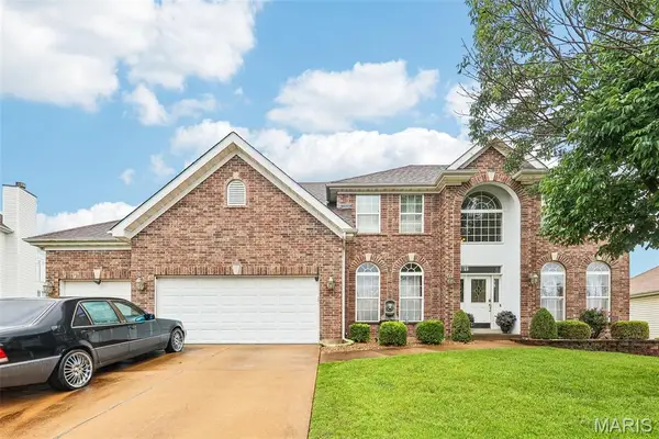 5188 Delcastle Drive, Florissant, MO 63034