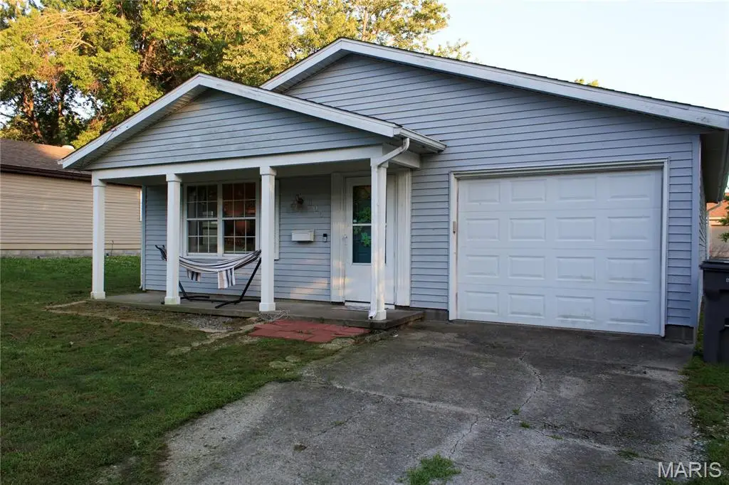305 Barr Street, Carterville, IL 62918 - #1