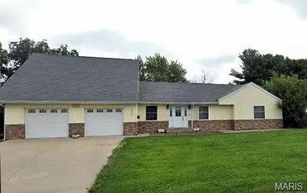 4906 Wyaconda Street, Hannibal, MO 63401 - #1