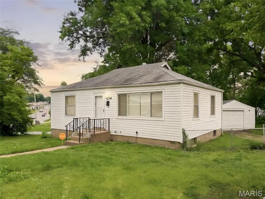 8234 Airport Road, Saint Louis, MO 63134 - #2