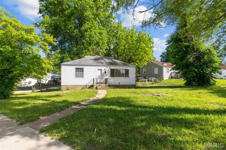 8234 Airport Road, Saint Louis, MO 63134 - #3
