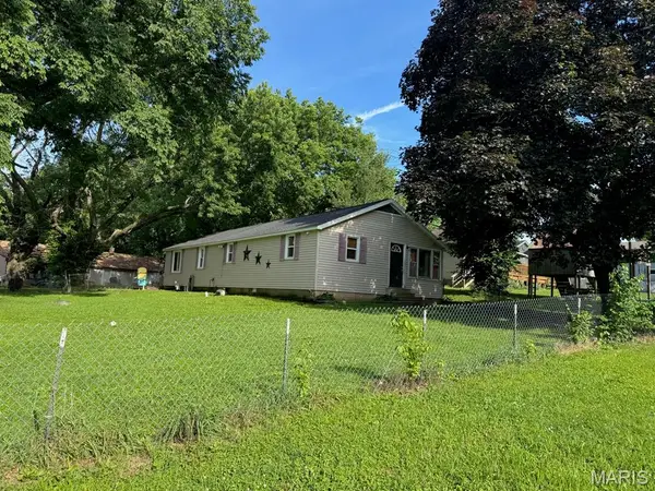 819 S 8th Street, Vandalia, IL 62471