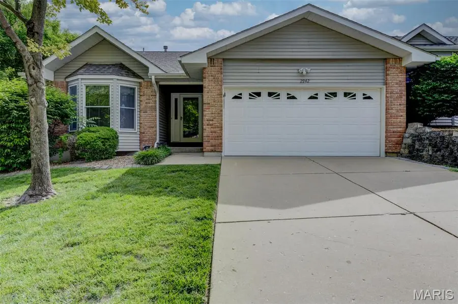 2942 Sylvan Lane, Saint Charles, MO 63301 - #2