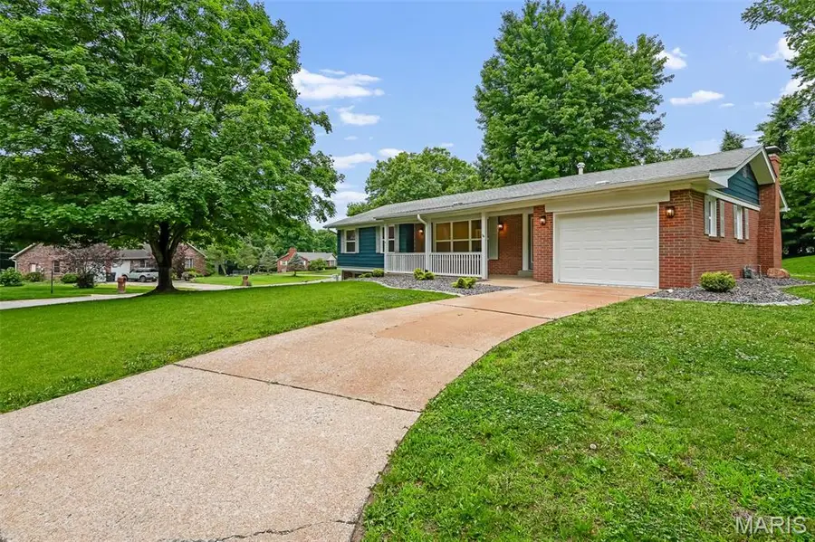 37 Berkshire Drive, Belleville, IL 62223 - #3