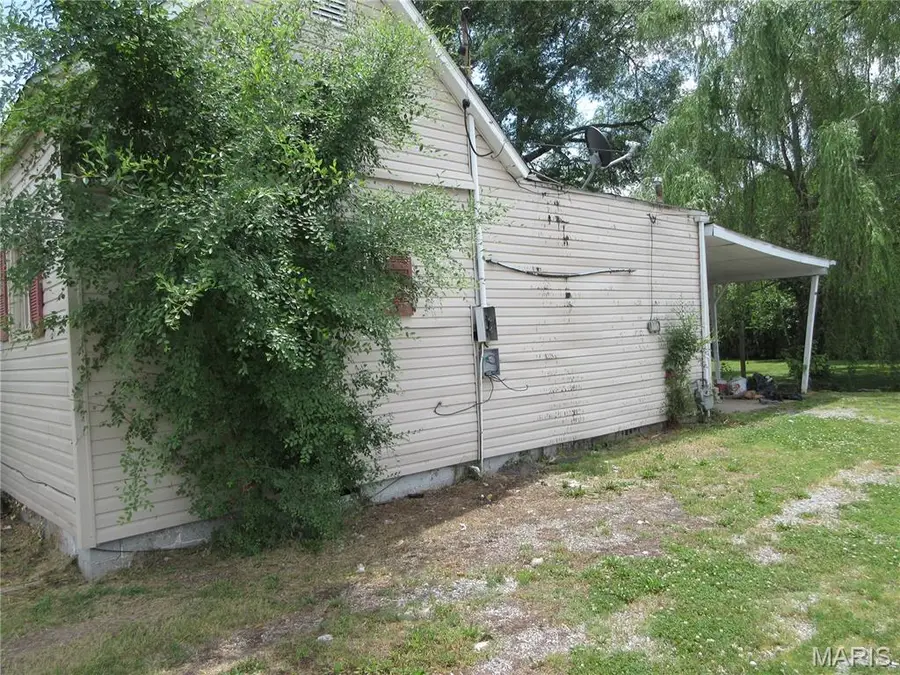 108 E Elm, West Frankfort, IL 62896 - #2