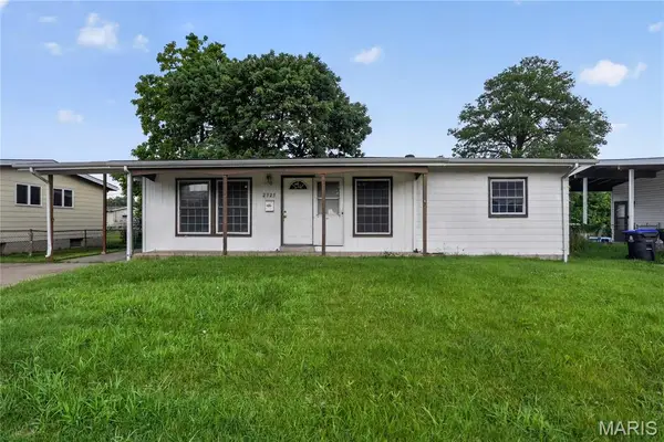 2325 Patterson Road, Florissant, MO 63031
