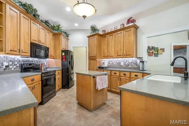 45 Oak Creek Drive, Moscow Mills, MO 63362 - #2