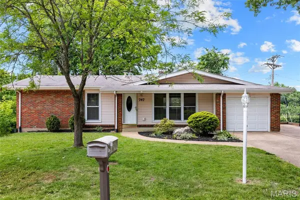 747 Burwick Terrace, Manchester, MO 63021