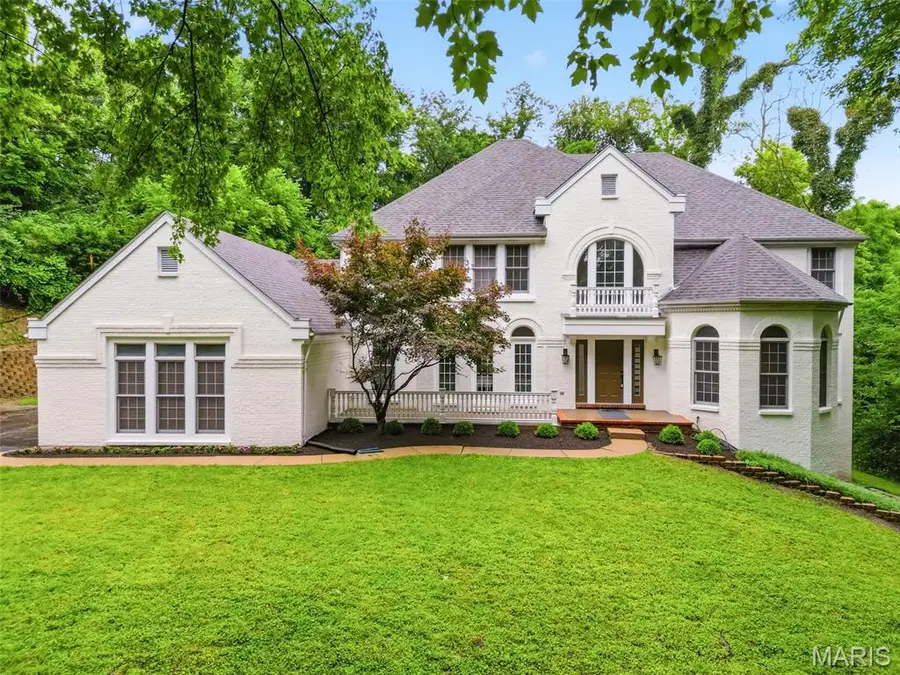 655 Old Riverwoods Lane, Chesterfield, MO 63017 - #3