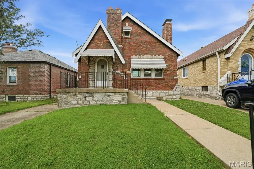 6993 Hillsland Avenue, Saint Louis, MO 63109 - #1