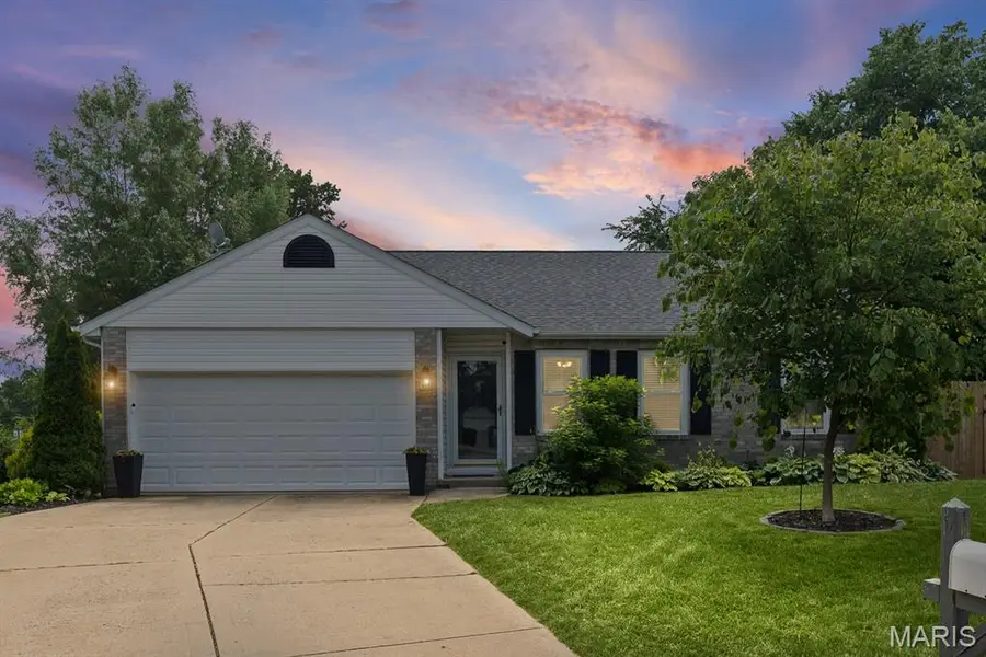 12 Ravenwood Court, Belleville, IL 62226 - #2