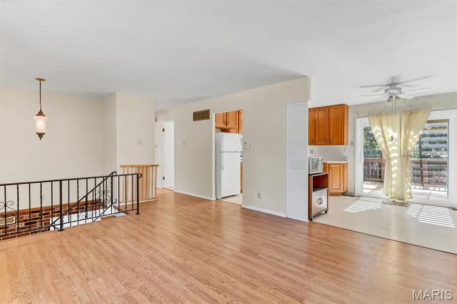 1330 Glenmeade Drive, Maryland Heights, MO 63043 - #3