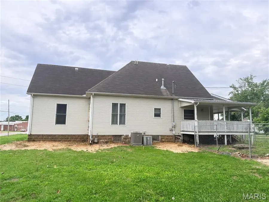 207 N Walnut, Chesterfield, IL 62630 - #2