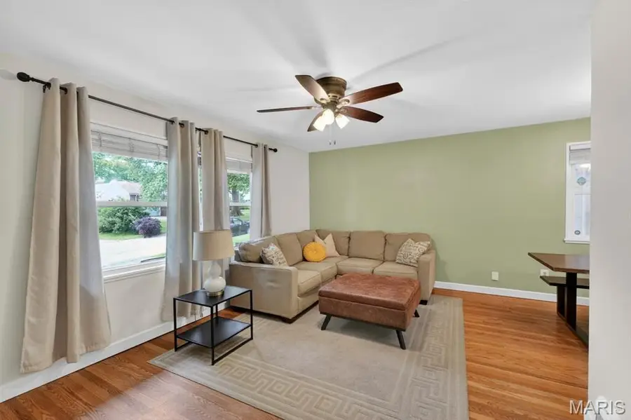 7404 Yates Street, Saint Louis, MO 63116 - #3