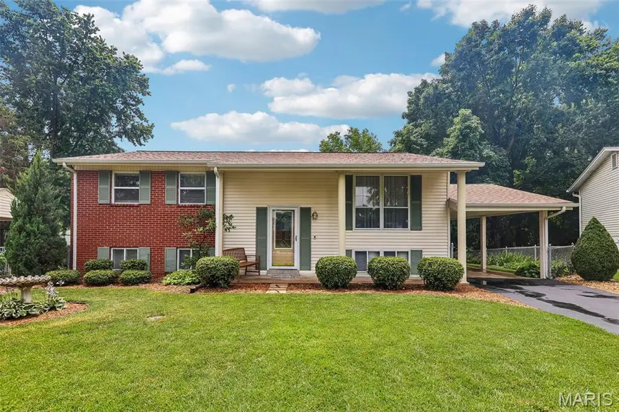 11906 Flushing Drive, Maryland Heights, MO 63043 - #2