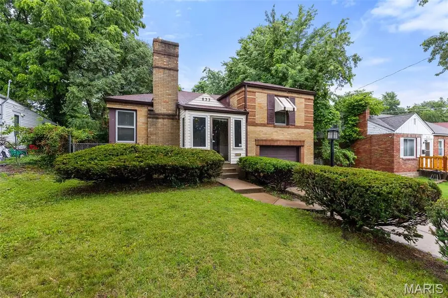 833 Margo Avenue, Ferguson, MO 63135 - #2