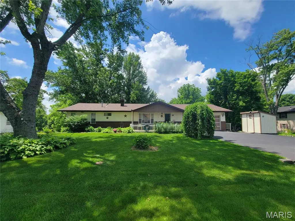 1317 Bridlespur Lane, Troy, IL 62294 - #1