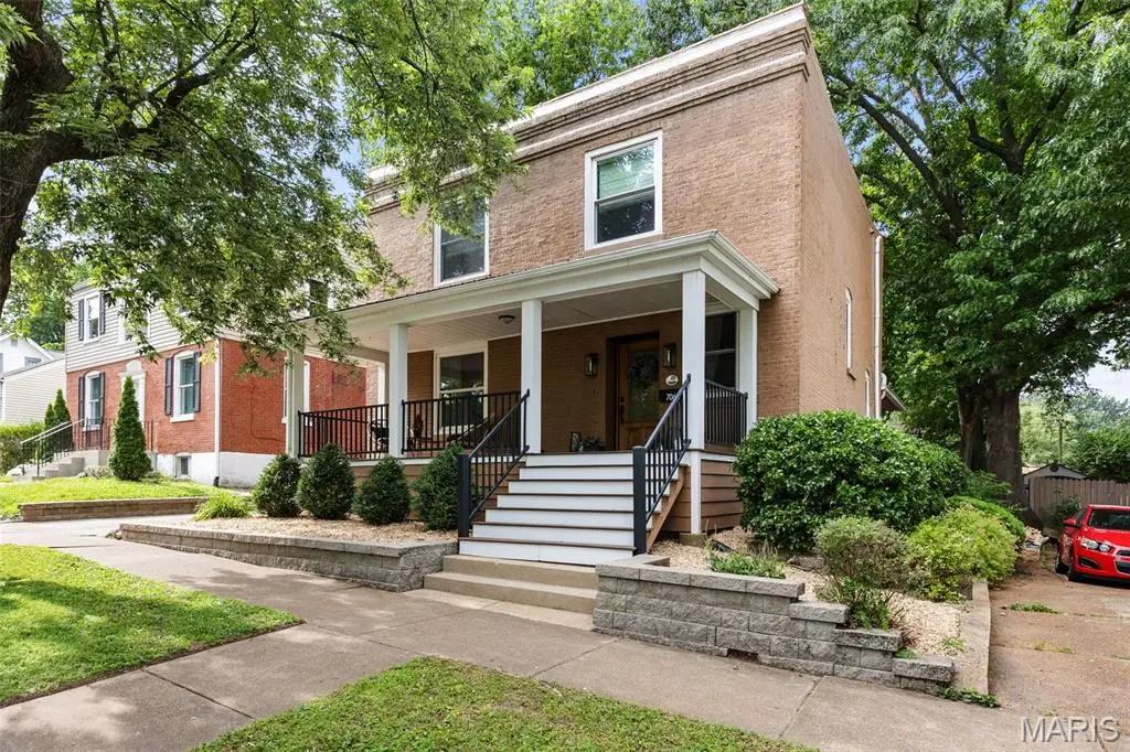 7068 Tholozan Avenue, Saint Louis, MO 63109 - #1
