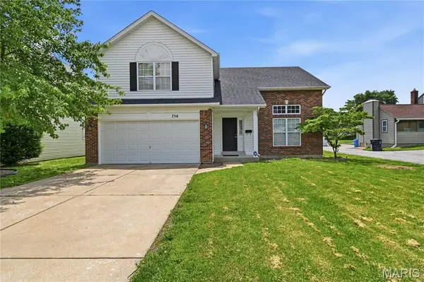 756 Charbonier Road, Florissant, MO 63031