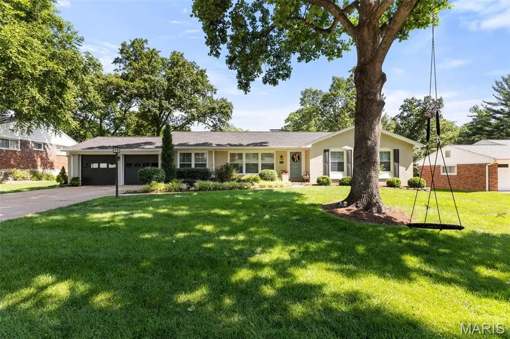 1031 Dovergate Drive, Kirkwood, MO 63122 - #1