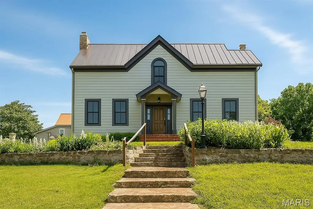 4241 Alt Road, Pacific, MO 63069 - #1