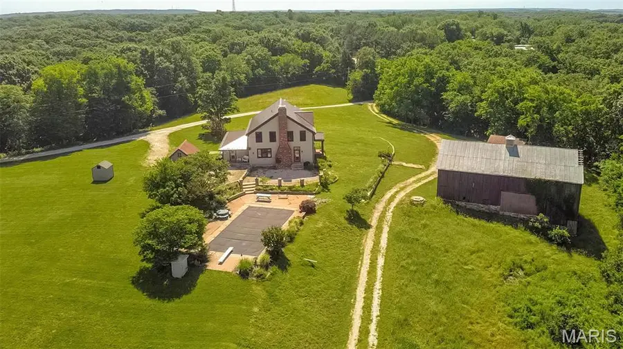 4241 Alt Road, Pacific, MO 63069 - #2