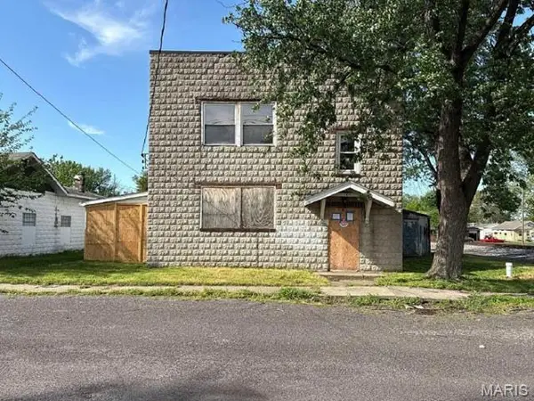 300 E Forest Street, Hartford, IL 62048