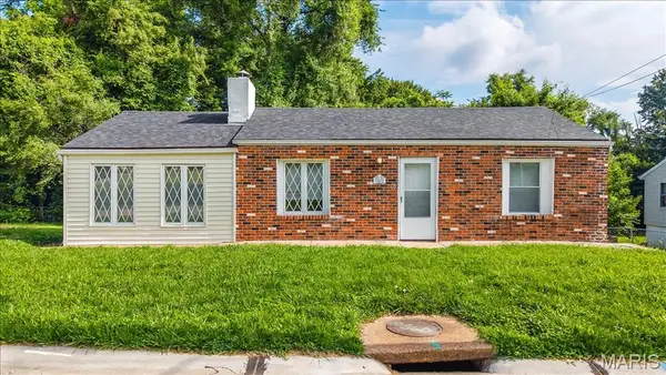 7461 Castro Drive, Ferguson, MO 63135