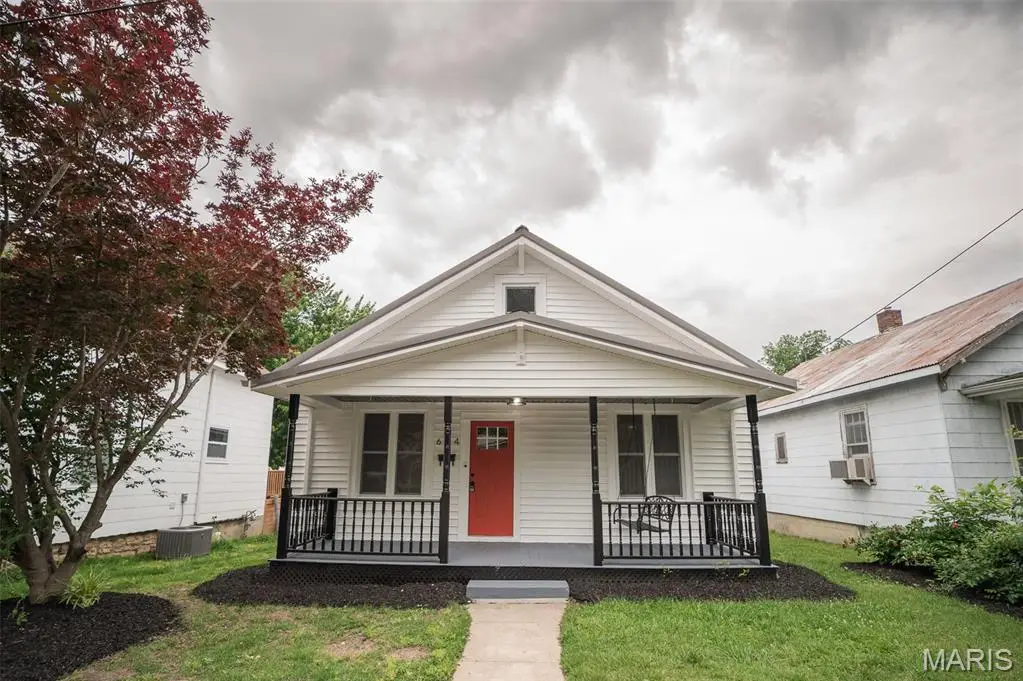 694 Market Street, Ste Genevieve, MO 63670 - #1